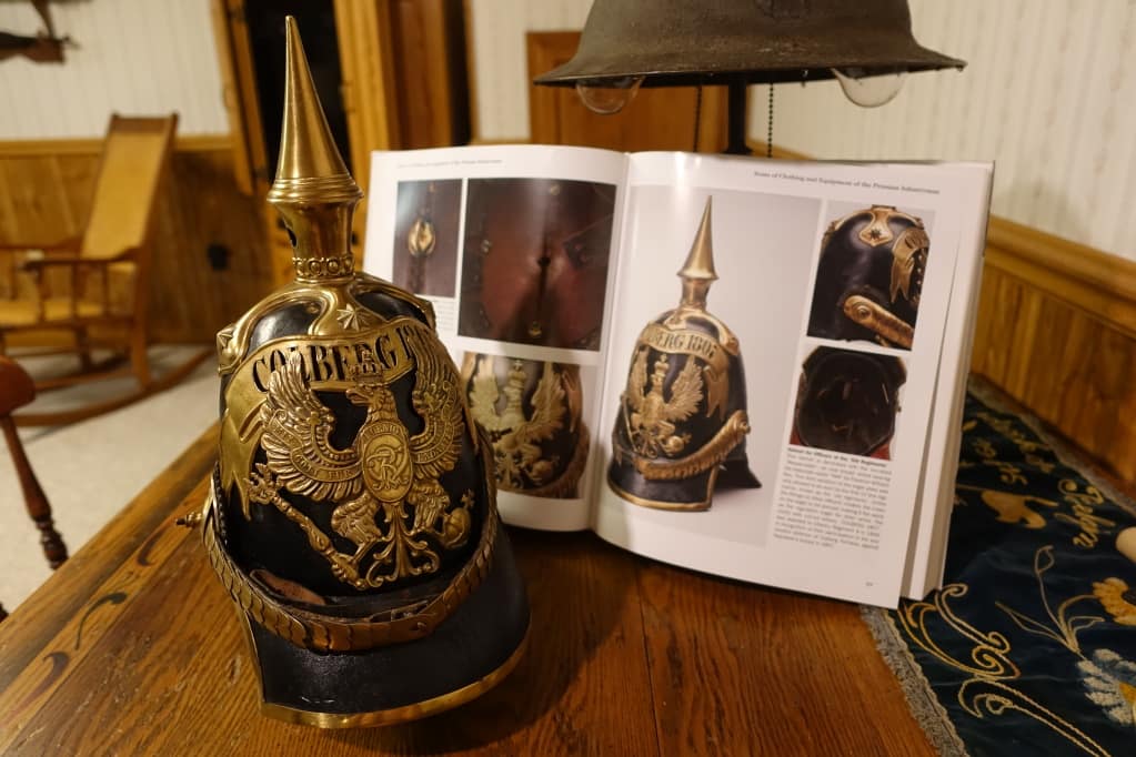 Model-1842-pickelhaube-01