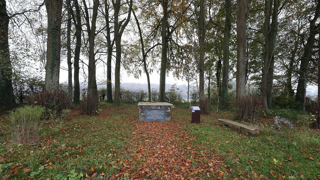 Micro-terrain: The Calvary at Agincourt, in the battle area, rumoured to be where many French were buried.