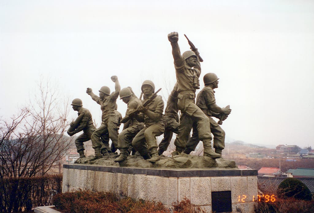 Korean War monument at Paju Park, on the way to the DMZ