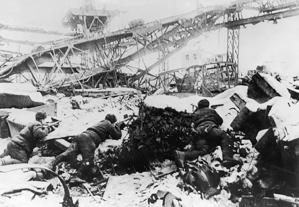 Micro-terrain: Red army troops fighting in the Red October Tractor Factory in Stalingrad 1942-43.