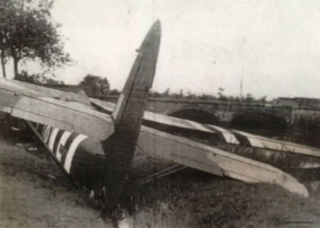 Glider No 4 landed next to the Périers-en-Augen bridge on the Dives River