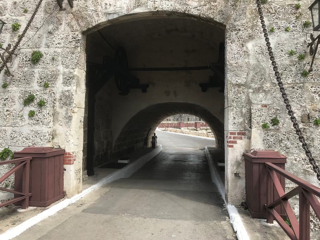 Fortaleza de San Carlos - bridge across the Covered Way into the main fortress
