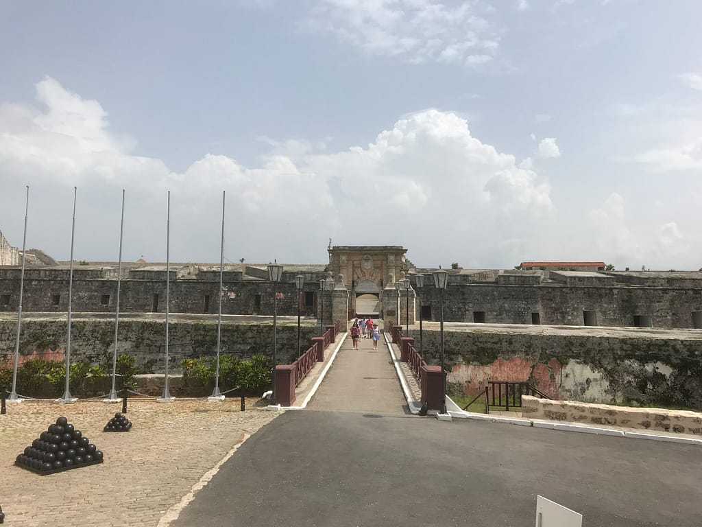 Fortaleza de San Carlos - bridge across the Covered Way into the main fortress