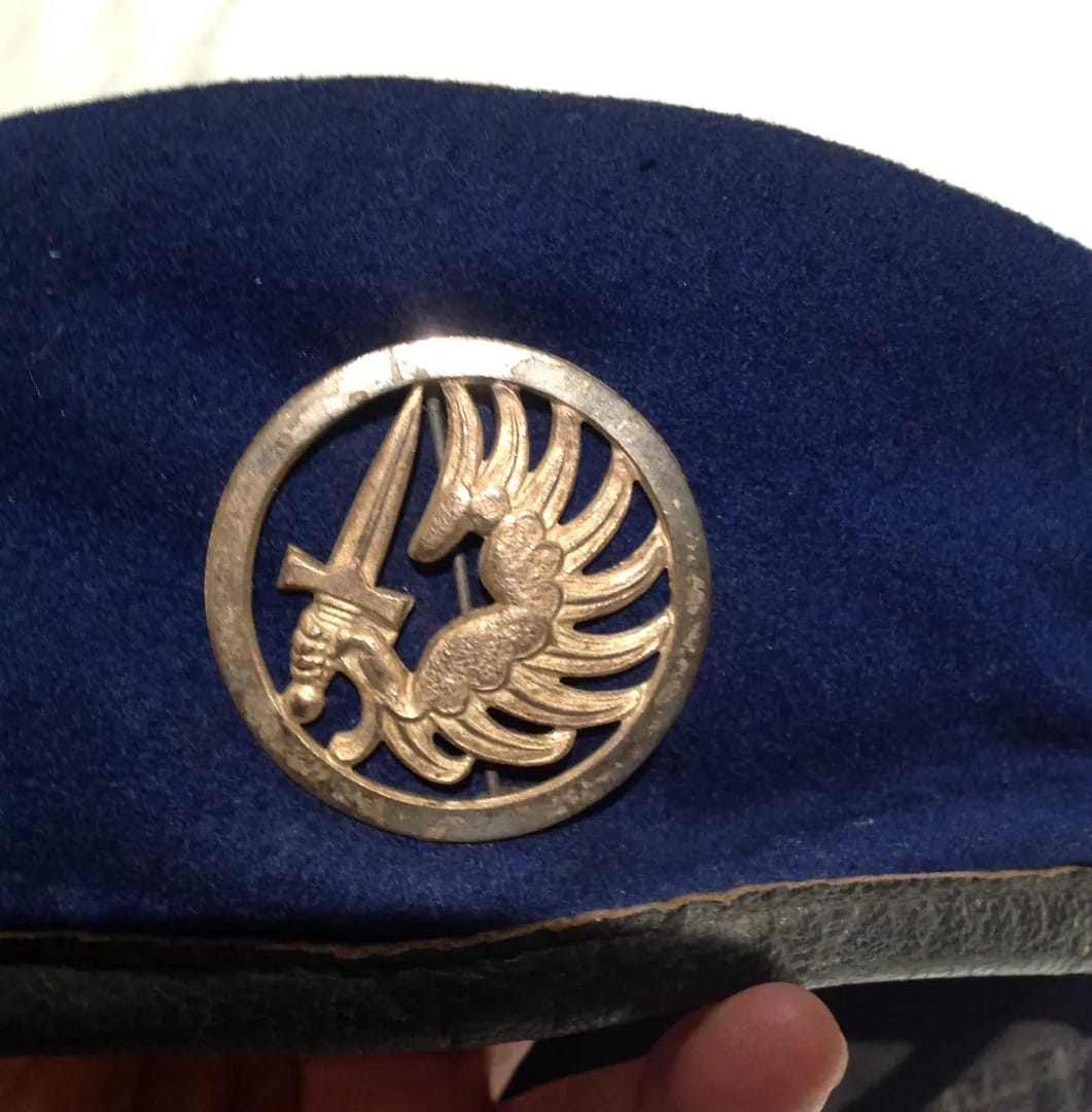French-Metropolitan -Para-Beret-c