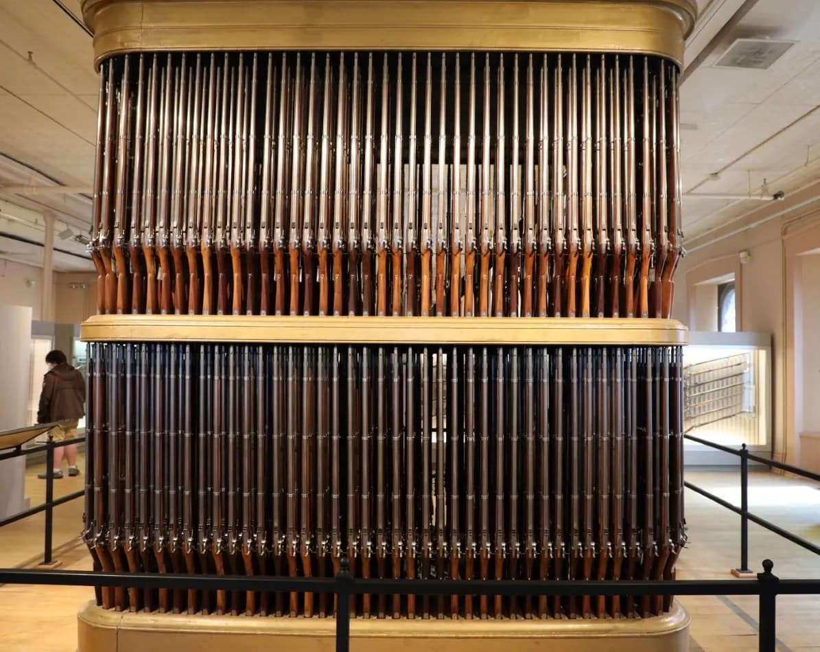 The 'Organ of Muskets' at Springfield. 1100+ never-issued Springfield Model 1861 Percussion Rifle-Muskets