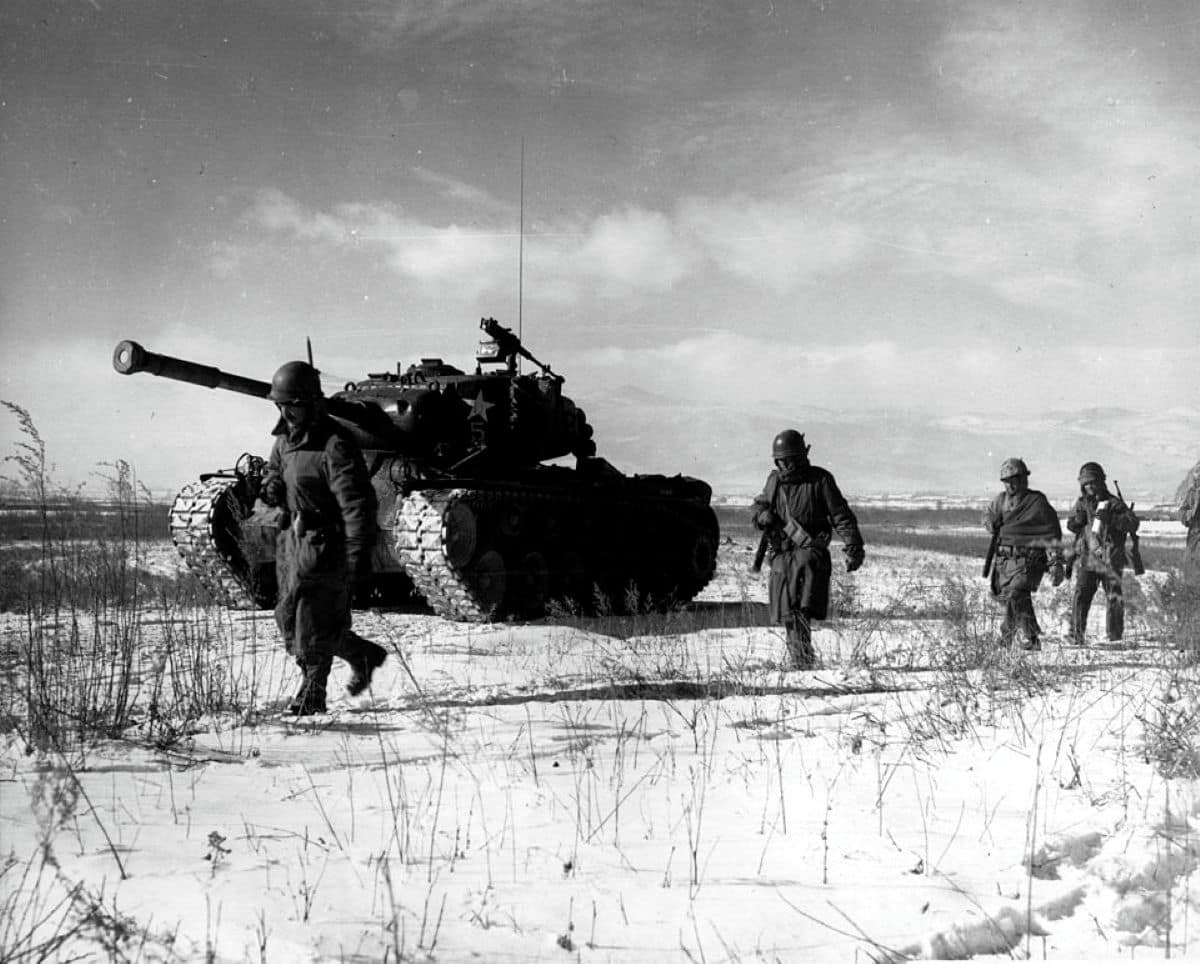 Korean War - US Marines of the 1st Marine Division withdraw near the Chosin Reservoir, December 1950
