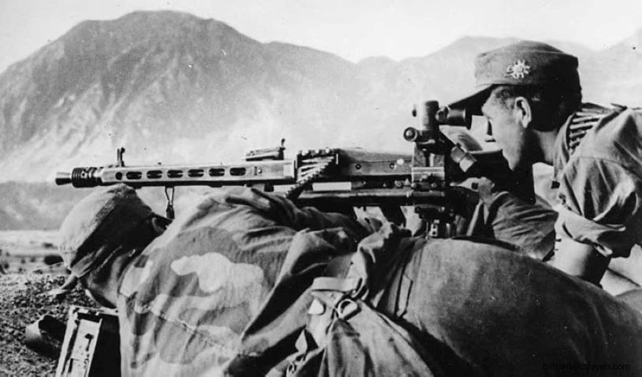 WW2 - German Gebirgsjager MG42 team