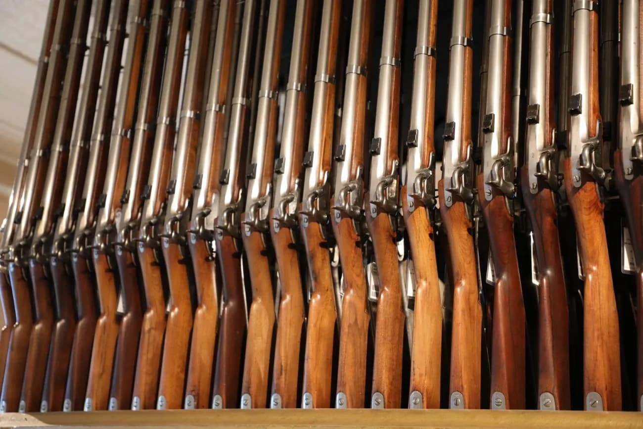 The 'Organ of Muskets' at Springfield. 1100+ never-issued Springfield Model 1861 Percussion Rifle-Muskets