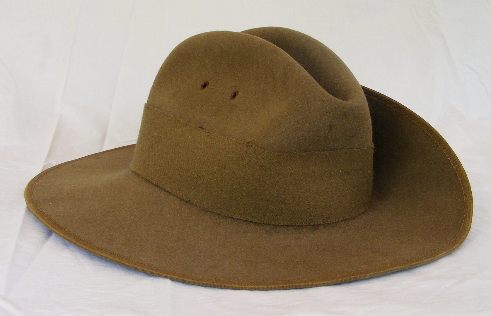 WW1 AIF slouch hat 114 Howitzer Battery