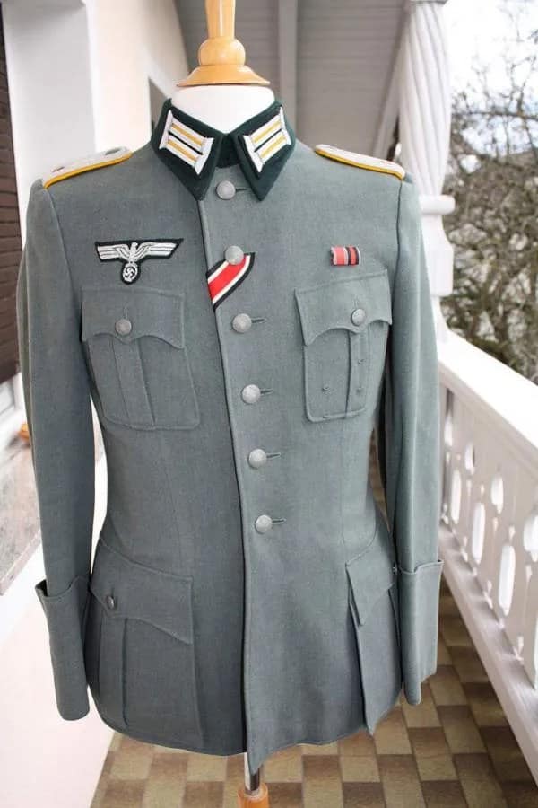 WW2-Wehrmacht-1st-Cavalry-Regiment-tunic