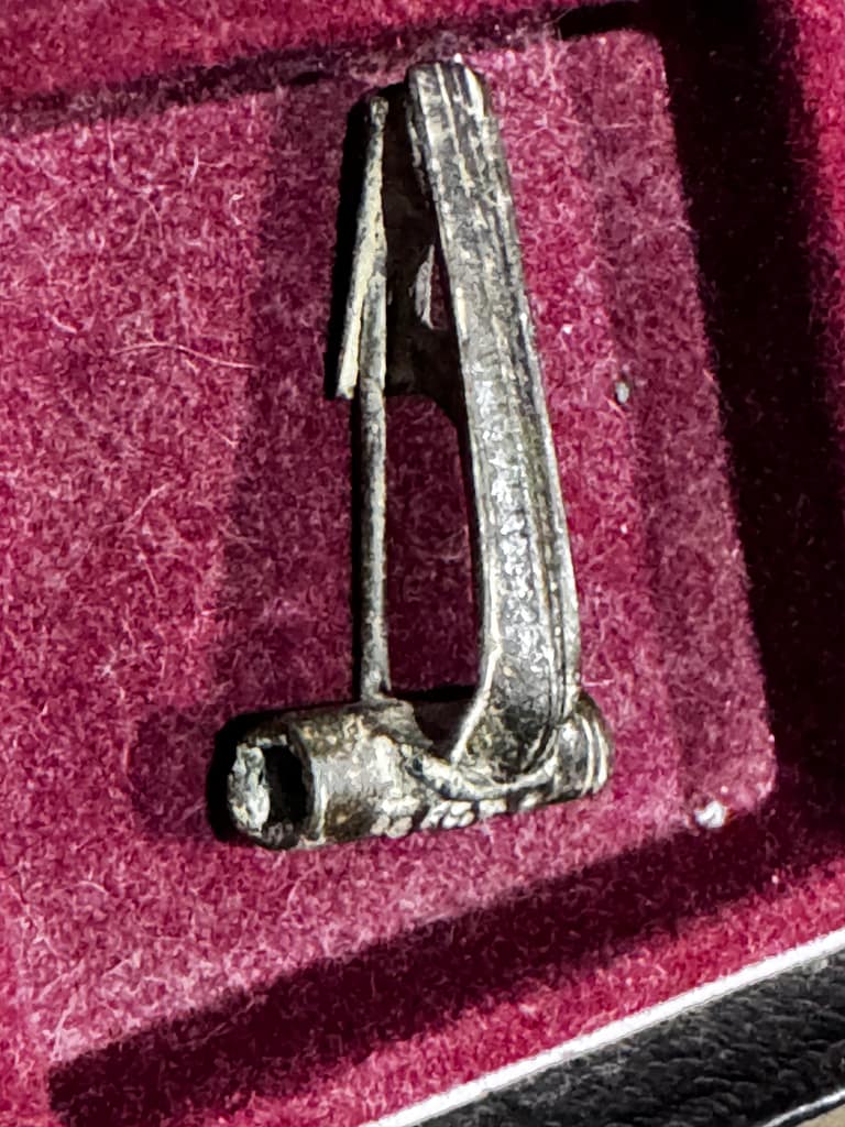 100 Roman brooch 1