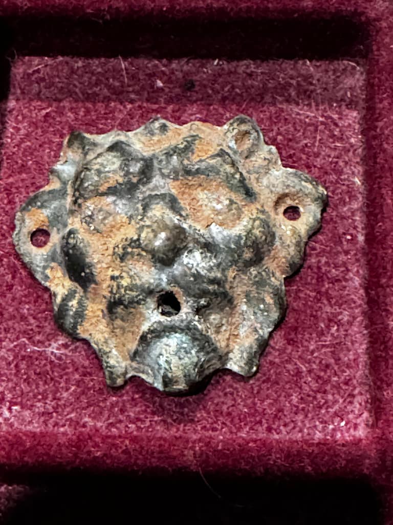 100 Roman clasp 2