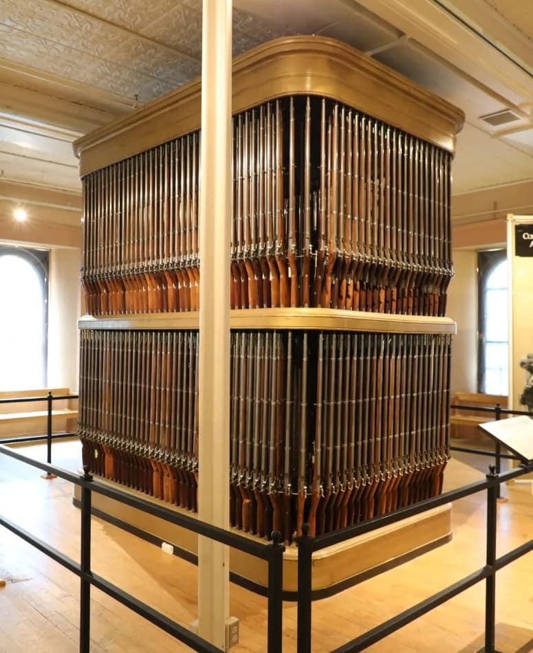 The 'Organ of Muskets' at Springfield. 1100+ never-issued Springfield Model 1861 Percussion Rifle-Muskets